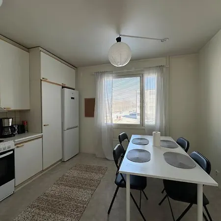 Apartament Kotimaailma - Tilava Kolmio Laehellae Keskustaa #2 Kokkola (Karleby)